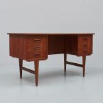 1153 6110 WRITING DESK